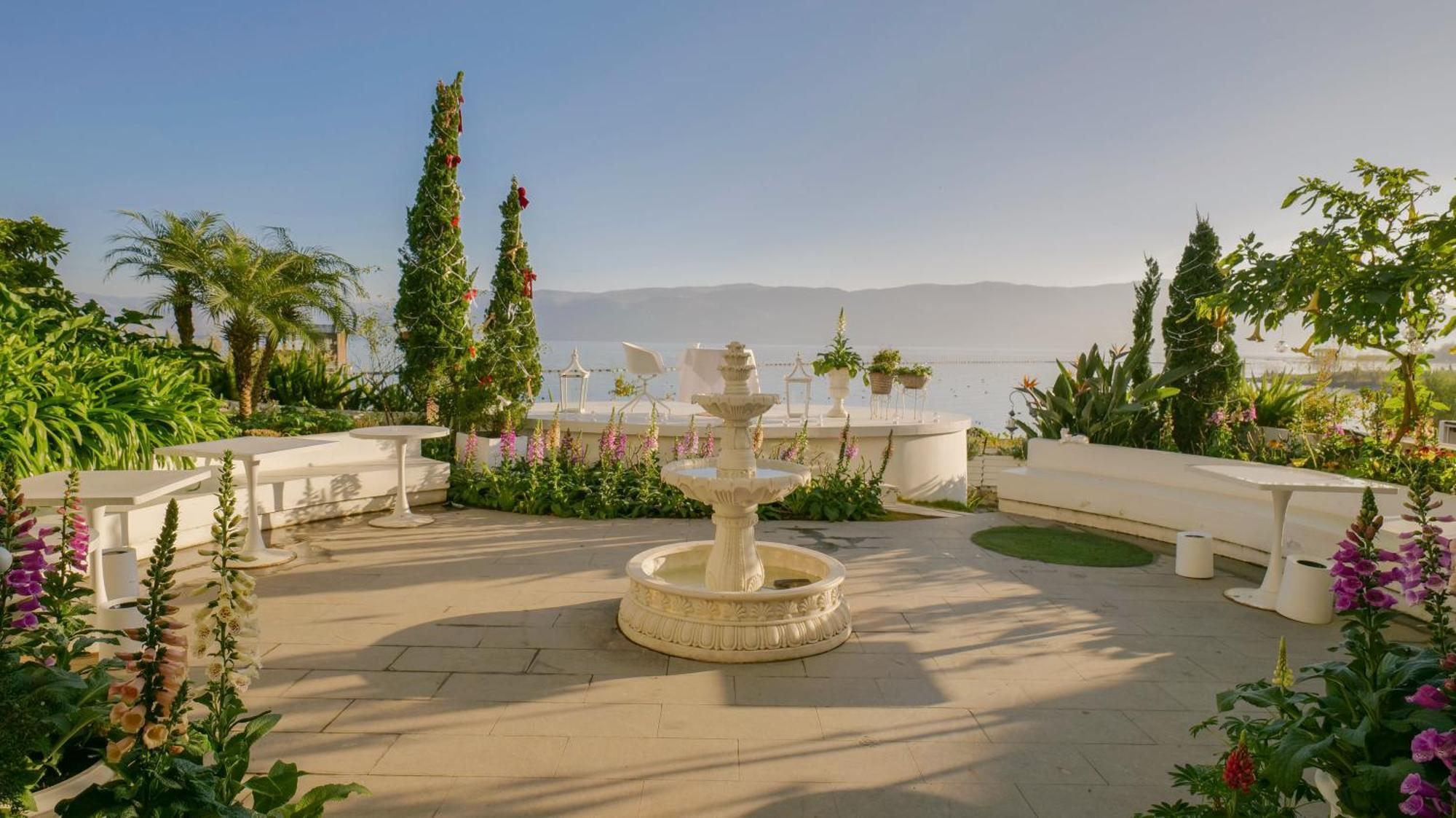 Dali Nest Secret Garden Lake View Inn Dış mekan fotoğraf