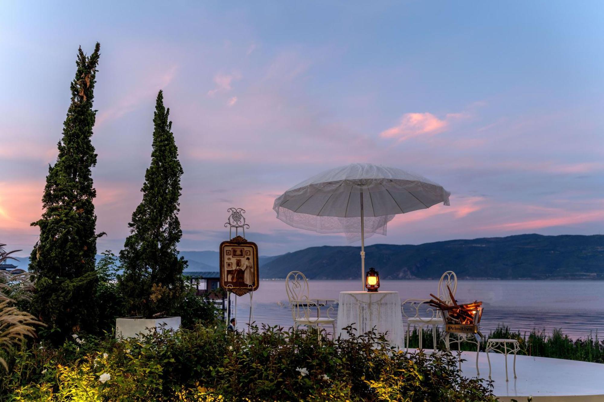 Dali Nest Secret Garden Lake View Inn Dış mekan fotoğraf