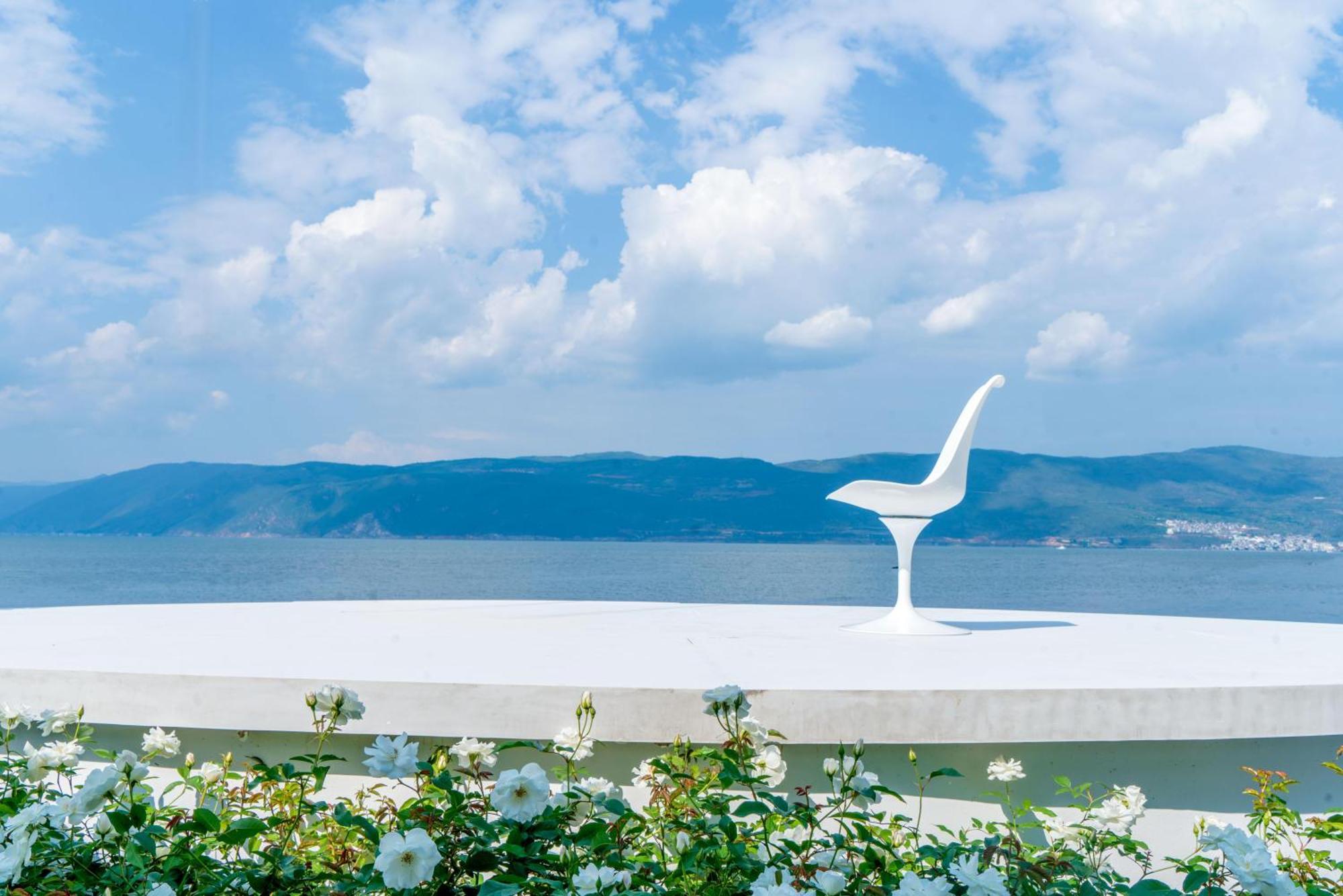 Dali Nest Secret Garden Lake View Inn Dış mekan fotoğraf