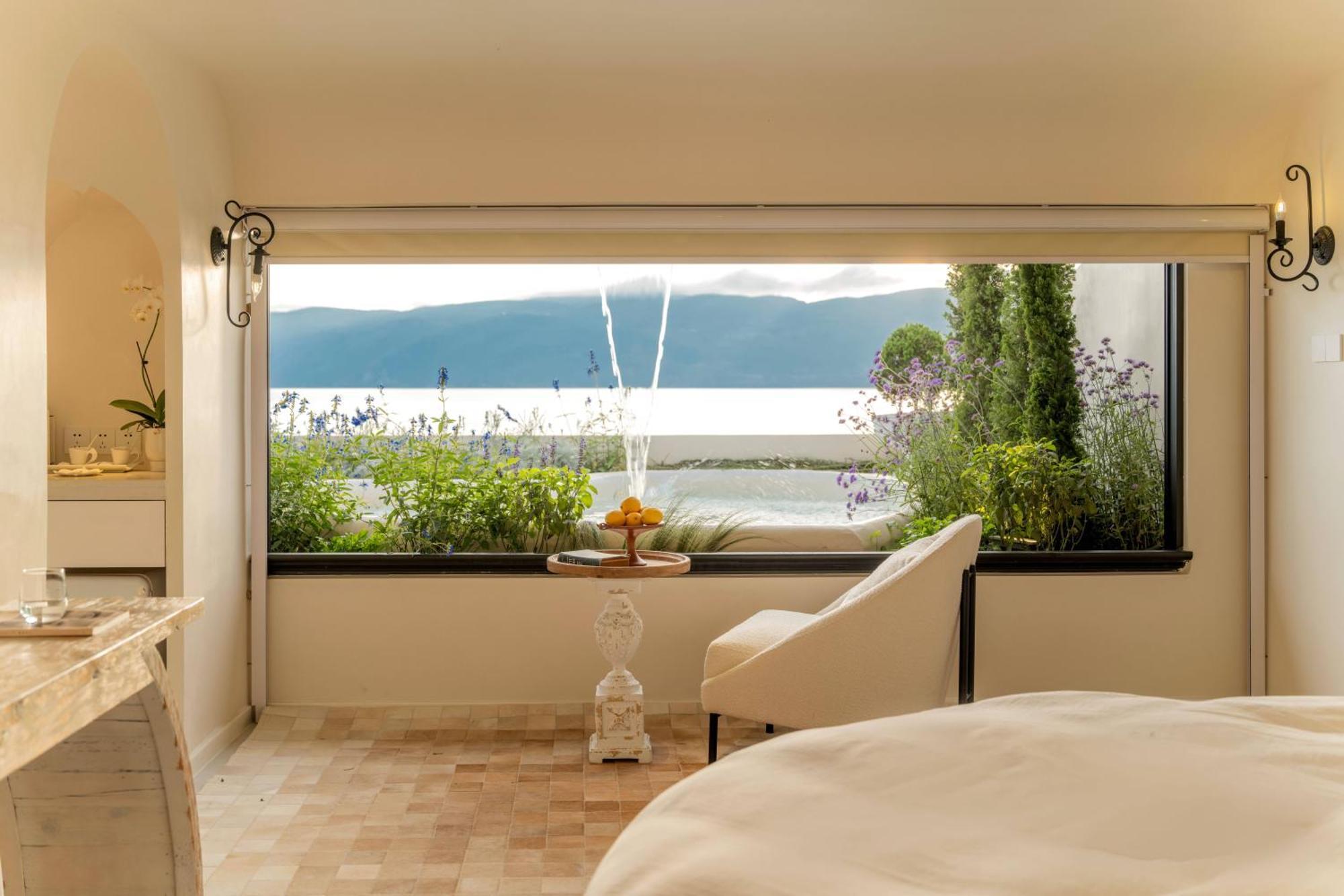 Dali Nest Secret Garden Lake View Inn Dış mekan fotoğraf